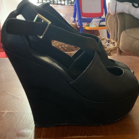 Black wedges - Picture 2 of 4